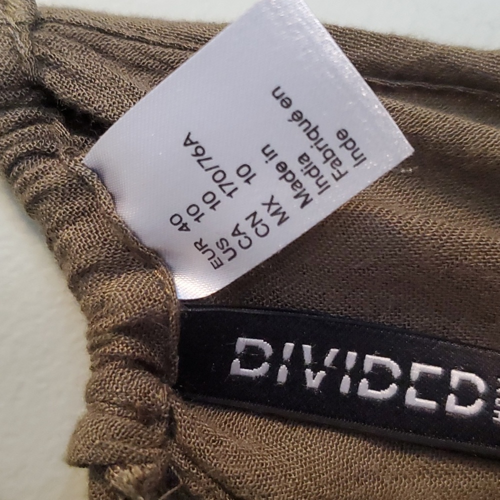 Divided short romper - Picture 2 of 5